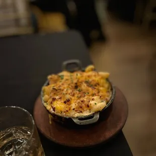 a dish of macaroni and cheese