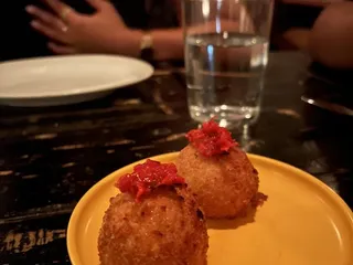Vic's