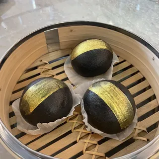 Charcoal Gold Lava Custard Bun W/ Gold Flakes