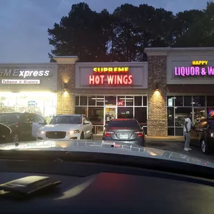 the outside of a restaurant