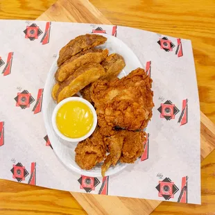 Our fried chicken comes with your choice of dipping sauce. We prefer honey mustard.