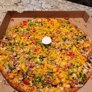 Garlic chicken pizza