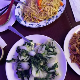 120. Singapore Style Rice Noodle