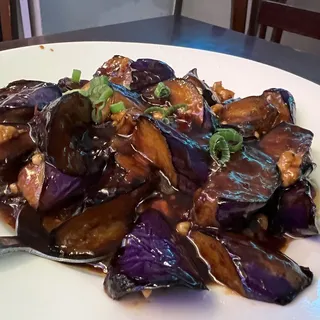 43. Egg Plant with Garlic Sauce