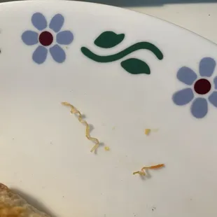 Rubber band found in pizza