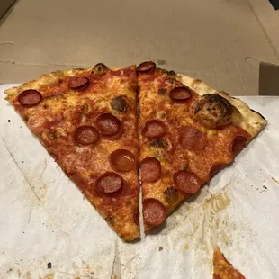 Double pepperoni pizza