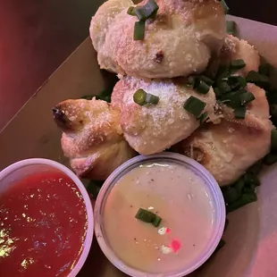 Scallion Garlic knots