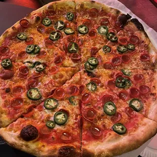 Pepperoni jalapeño pizza