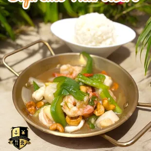 Cashew nut with seafood