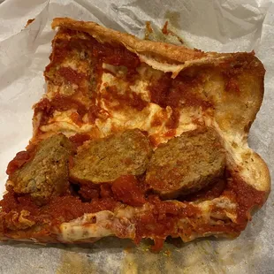 Meatballs cut in half for a hoagie? Traaaaaaaash.