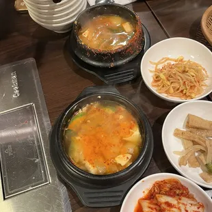 Kimchi jjigae + doenjang jjigae