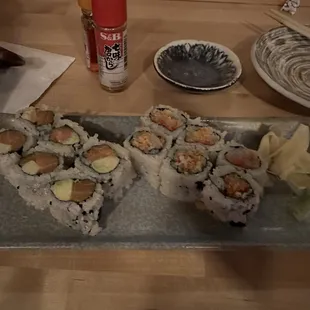 Salmon avocado and spicy scallop roll