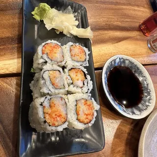 SPICY SCALLOP WITH CRUNCH ROLL