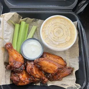 bbq wings, chicken wings and fried chicken, fried chicken, chicken wings, chicken, bbq chicken, food, poultry, fried chicken wings