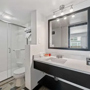 Standard Guest Bathroom