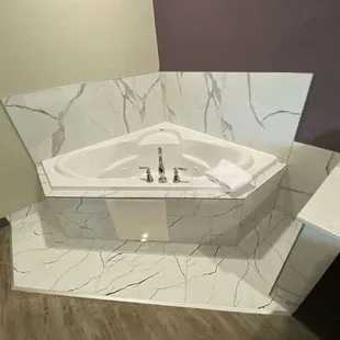 King Jacuzzi® Suite