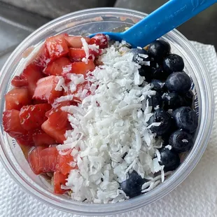 Aloha Bowl with blueberries and no banana