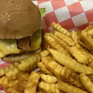 Bacon Cheeseburger &amp; Fries