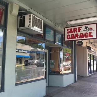 Entrance on South King St.