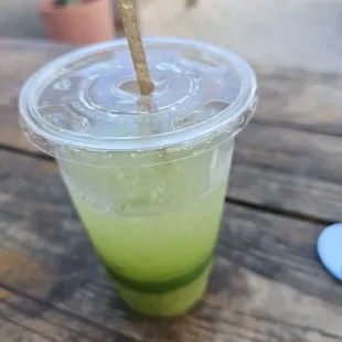 Cucumber lemonade