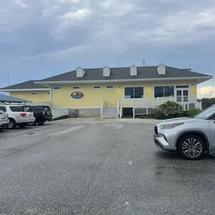 Outside View from parking lot in Marina