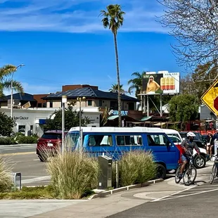 Surfdog&apos;s Java Hut.