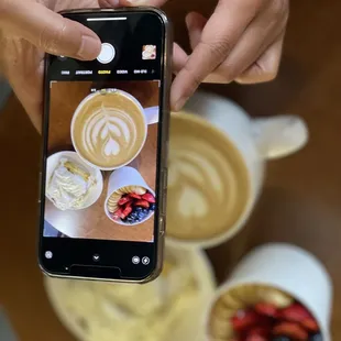 Cafe/cinnamon roll/acid bowl