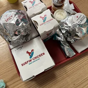 Your food comes out quickly! Everything is neatly packed