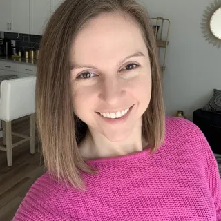 Robyn S.