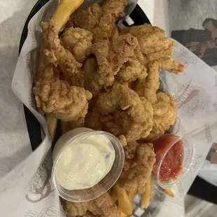 8 Fried Jumbo Shrimp Basket