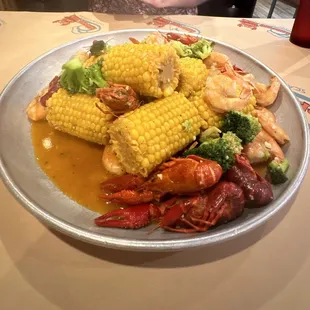 Pick 3 lunch combo - 1 lb headless shrimp, corn, broccoli &amp; 1/2 lb crawfish
