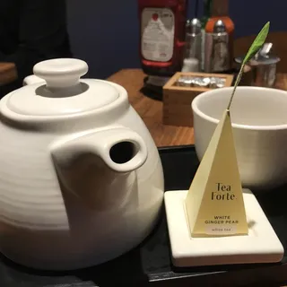 White Ginger Pear Hot Tea