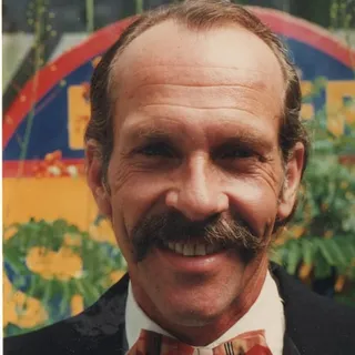 Tom M.