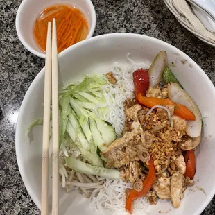 31b stir-fried chicken vermicelli