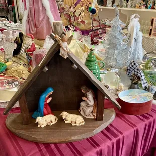 Lots of Christmas and holiday items