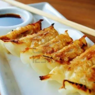 6-pcs Gyoza $3.50