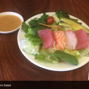 Sashimi Salad!!! (Mixed sashimi with green salad)