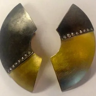 Susan Helmich designed 18KT Yellow Gold and oxidized Sterling w/diamonds earrings.  This is a "vintage" design by Susan.