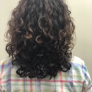 Another happy client, once her curls were hydrated and styled... she didn't need the color she thought she did!!