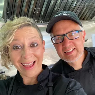 Owners Susanna and Ben in their food trailer &quot;Sabor&quot;