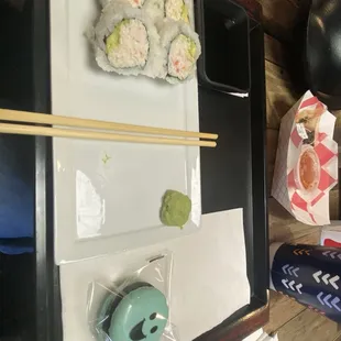 Macaron California Roll