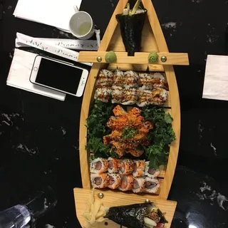 15. Spicy Tuna Temaki