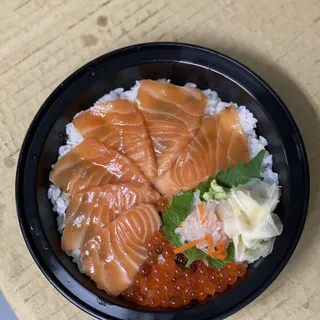 Salmon Ikura Donburi Set