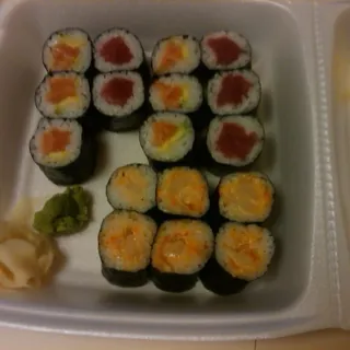 Spicy Scallop Roll