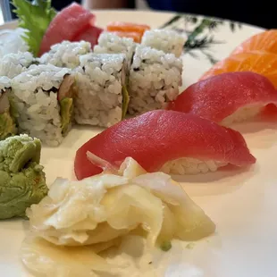 B5. Sushi Sashimi Combo lunch