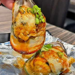 Baked green mussels are tasty