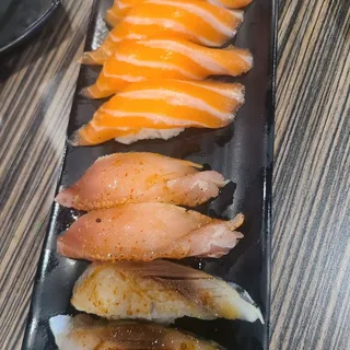 Salmon Nigiri