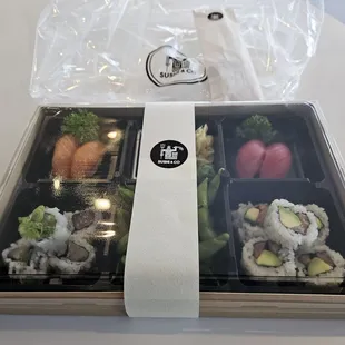 Salmon Sushi Roll Box for lunch yesterday. Again, it was packed so nicely.
