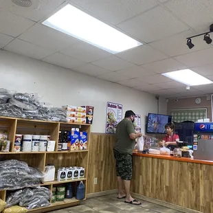 Staff not following mask mandate while providing an essential service.