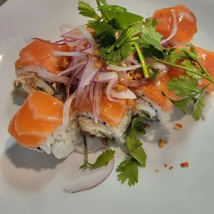 Crunch Salmon Roll Salmon, California Roll, Crunchy Garlic